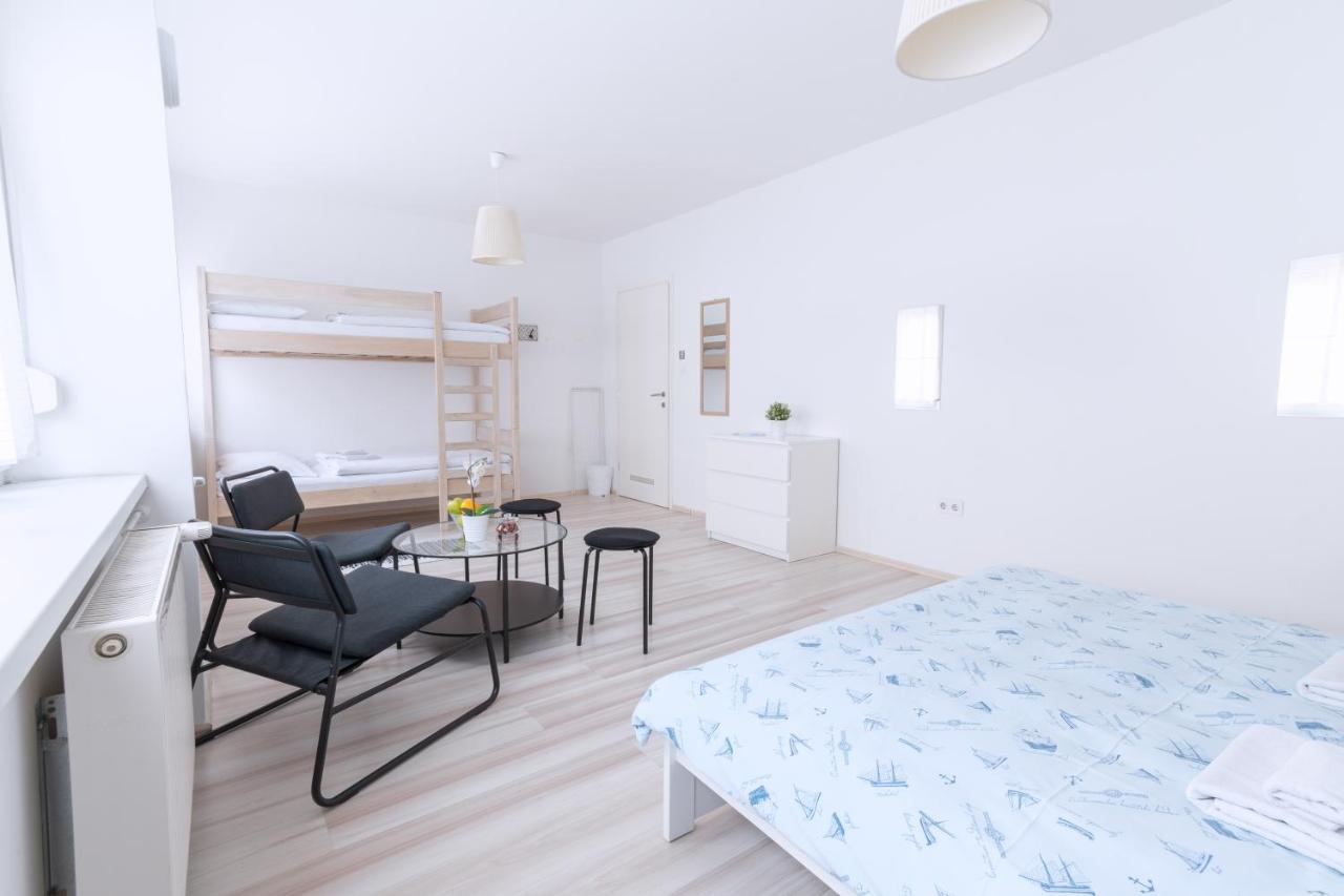 The Dots Hostel Zagreb Luaran gambar