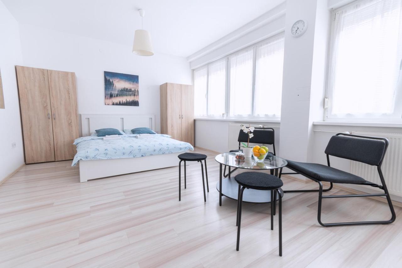 The Dots Hostel Zagreb Luaran gambar