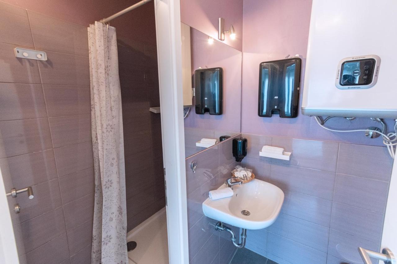 The Dots Hostel Zagreb Luaran gambar