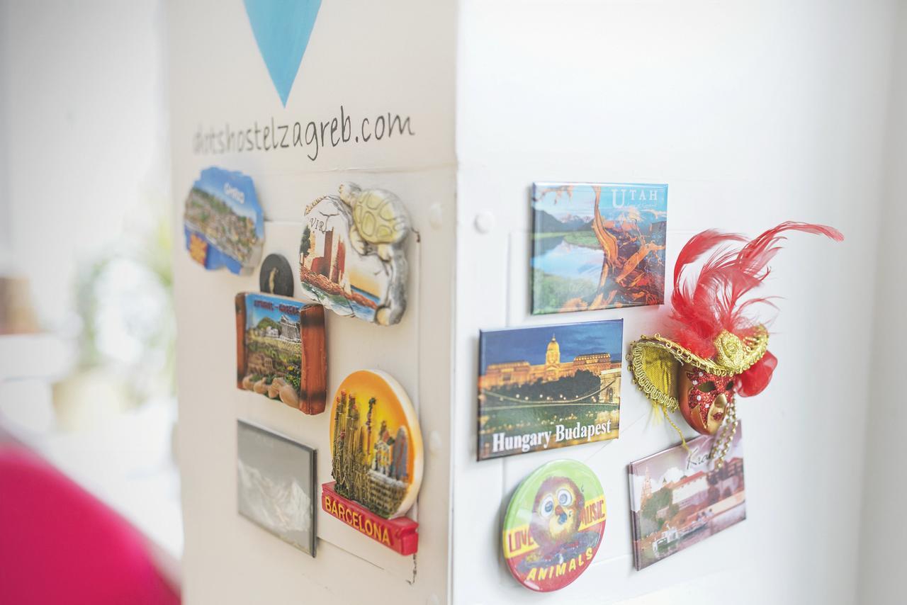 The Dots Hostel Zagreb Luaran gambar