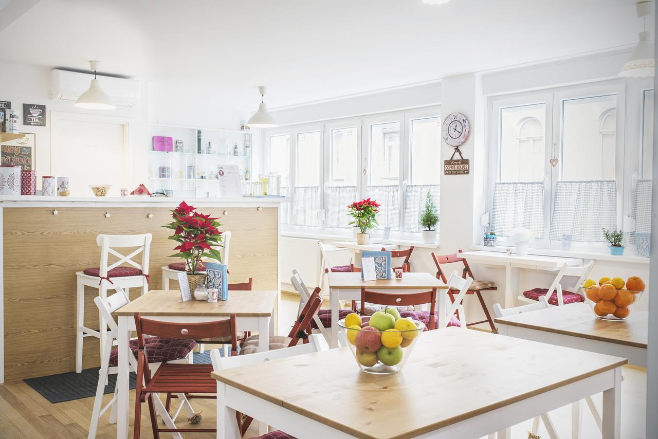 The Dots Hostel Zagreb Luaran gambar